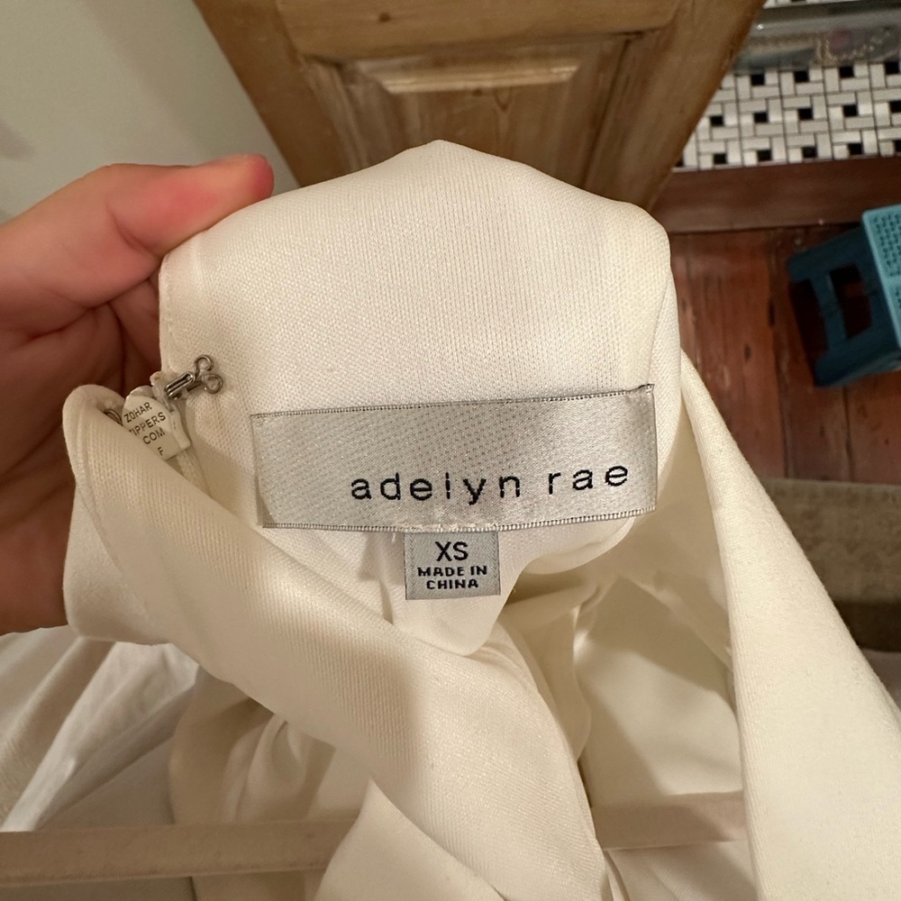 Adelyn Rae dress - Picture 2 of 2